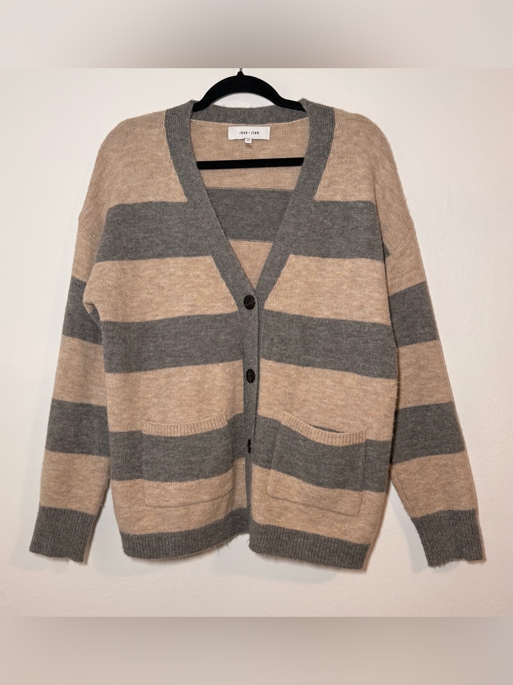 John + Jenn Women’s S/P Striped V-Neck Button-Front Cardigan Sweater Pockets